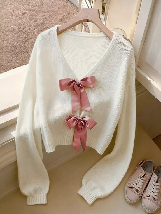 Sweaters - Floral Applique Boat Neck Sweatshirt